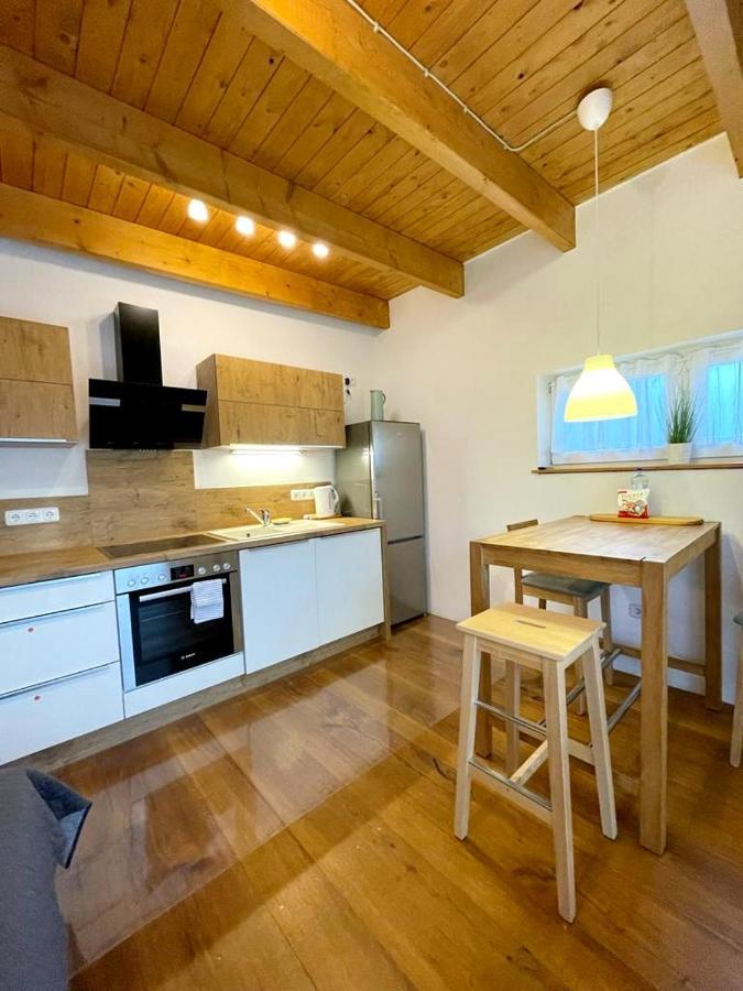 Ferienwohnung Im Stadtzentrum Von Bernau - Komfortable Wohnung Mit 2 Zimmern, Bad, Spuelmaschine, Waschmaschine, Komplette Kueche, Wlan, Terrasse, Ruhige Lage Bernau bei Berlin Eksteriør bilde
