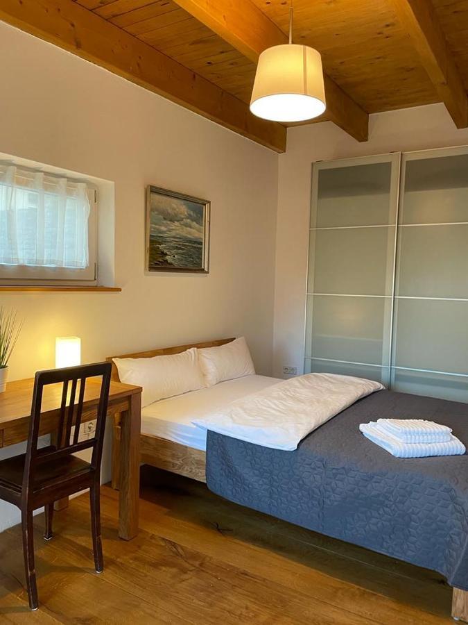 Ferienwohnung Im Stadtzentrum Von Bernau - Komfortable Wohnung Mit 2 Zimmern, Bad, Spuelmaschine, Waschmaschine, Komplette Kueche, Wlan, Terrasse, Ruhige Lage Bernau bei Berlin Eksteriør bilde